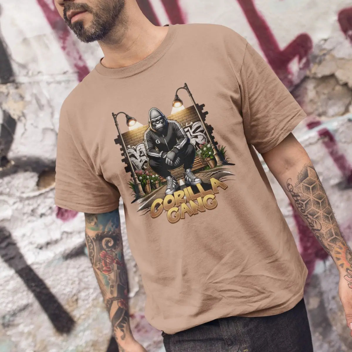 Camiseta Masculina GuGi Estampa Gorilla Gang Streetwear 100% Algodão Premium com Reforço nos Ombros