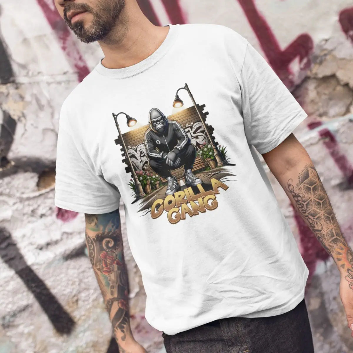 Camiseta Masculina GuGi Estampa Gorilla Gang Streetwear 100% Algodão Premium com Reforço nos Ombros